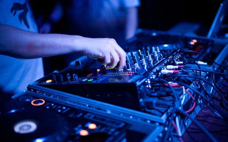 Dj Music