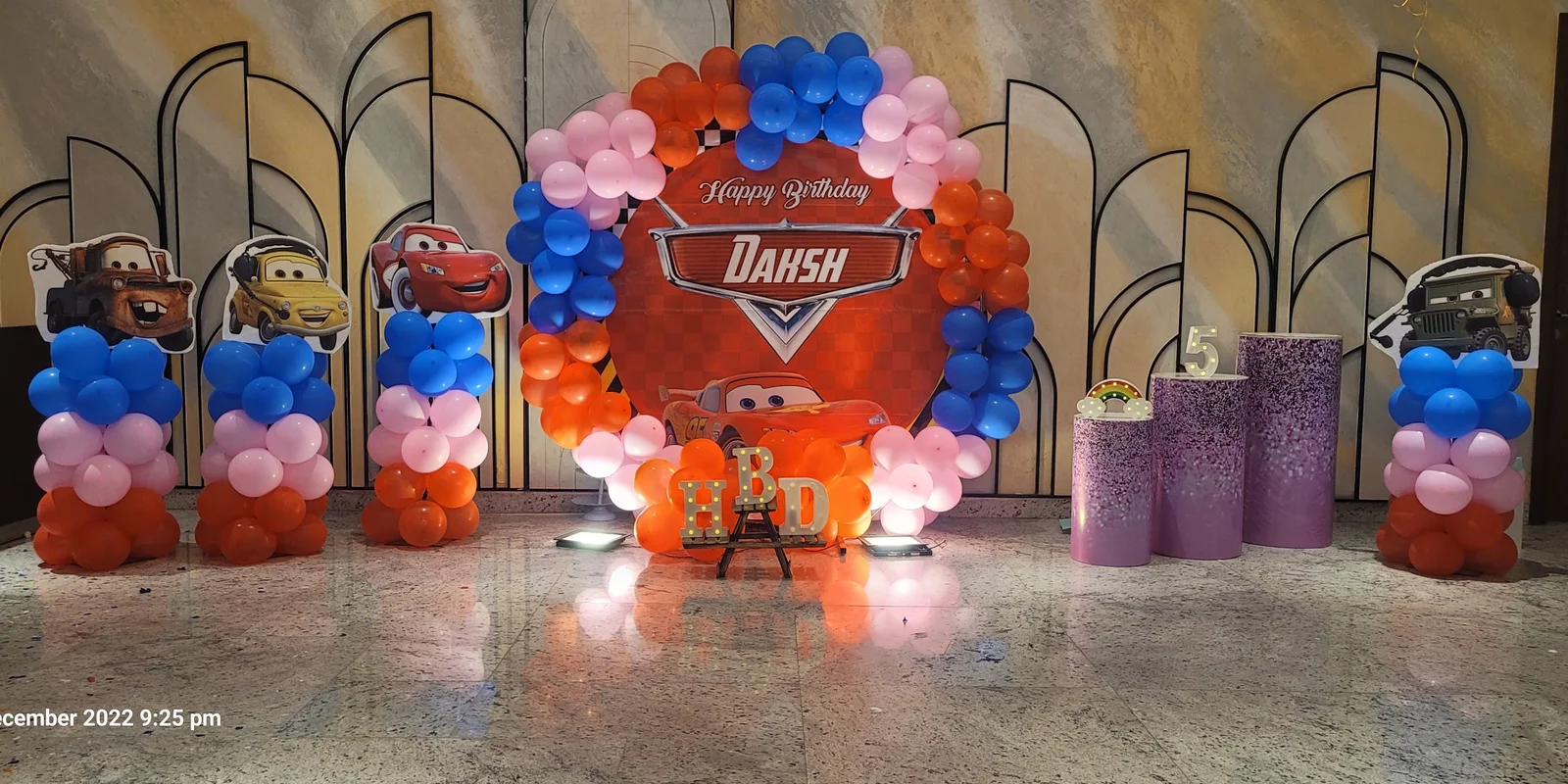 theme-decorations