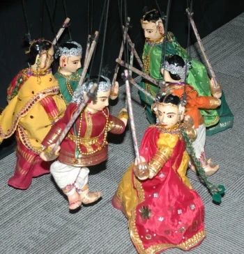 puppet-show