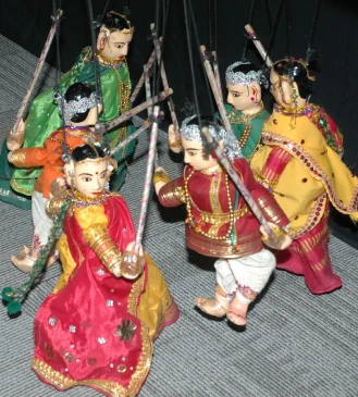 puppet-show